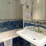 Hotel Saint Pierre 3*