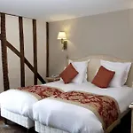 Saint Pierre Hotel 3*
