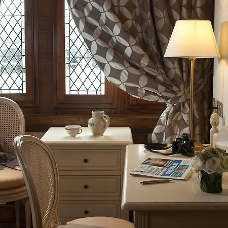 Saint Pierre Hotel Mont St. Michel