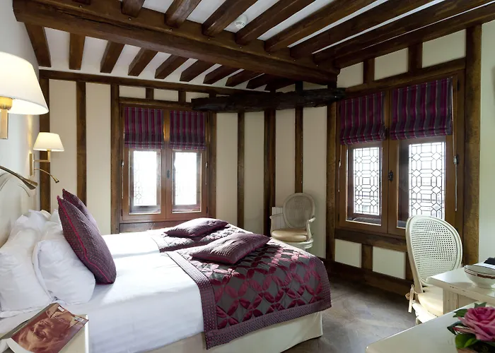 Saint Pierre Hotel Mont St. Michel