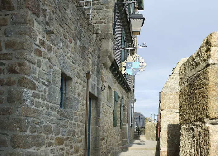 奥贝奇圣皮埃尔酒店 Mont-Saint-Michel