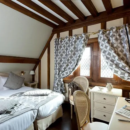 Saint Pierre Mont St. Michel