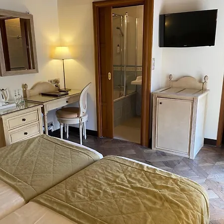 Saint Pierre Mont-Saint-Michel