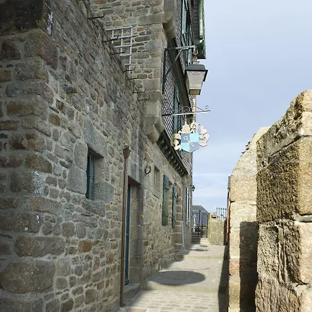 奥贝奇圣皮埃尔酒店 Mont-Saint-Michel