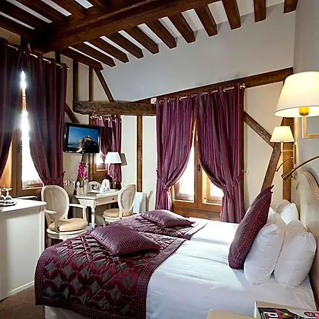Hotel Saint Pierre 3*