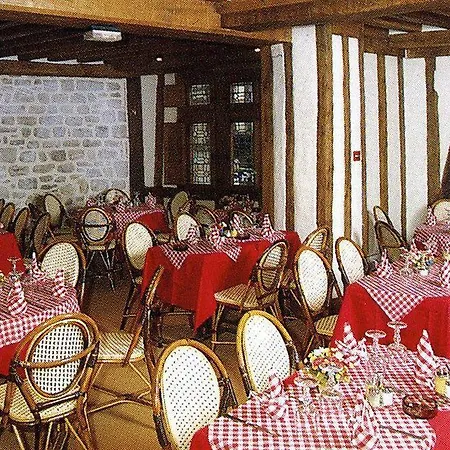 奥贝奇圣皮埃尔酒店 Mont-Saint-Michel