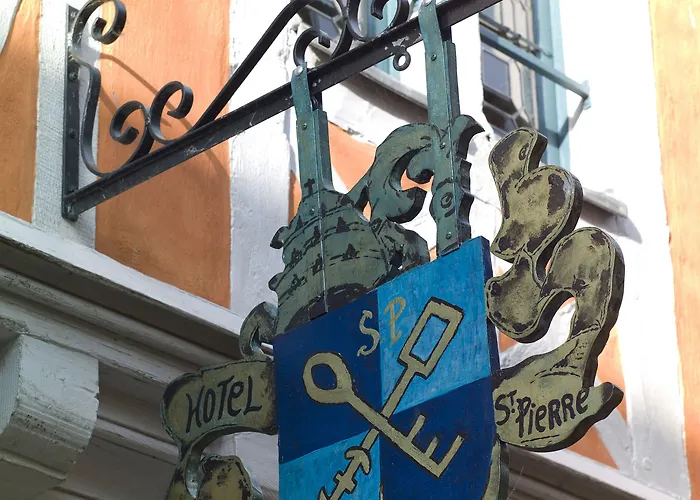 호텔 오베르쥬 생 피에르 Mont-Saint-Michel